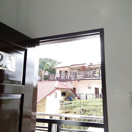 Chelle'S Apartelle - Inn Эль-Нидо Экстерьер фото