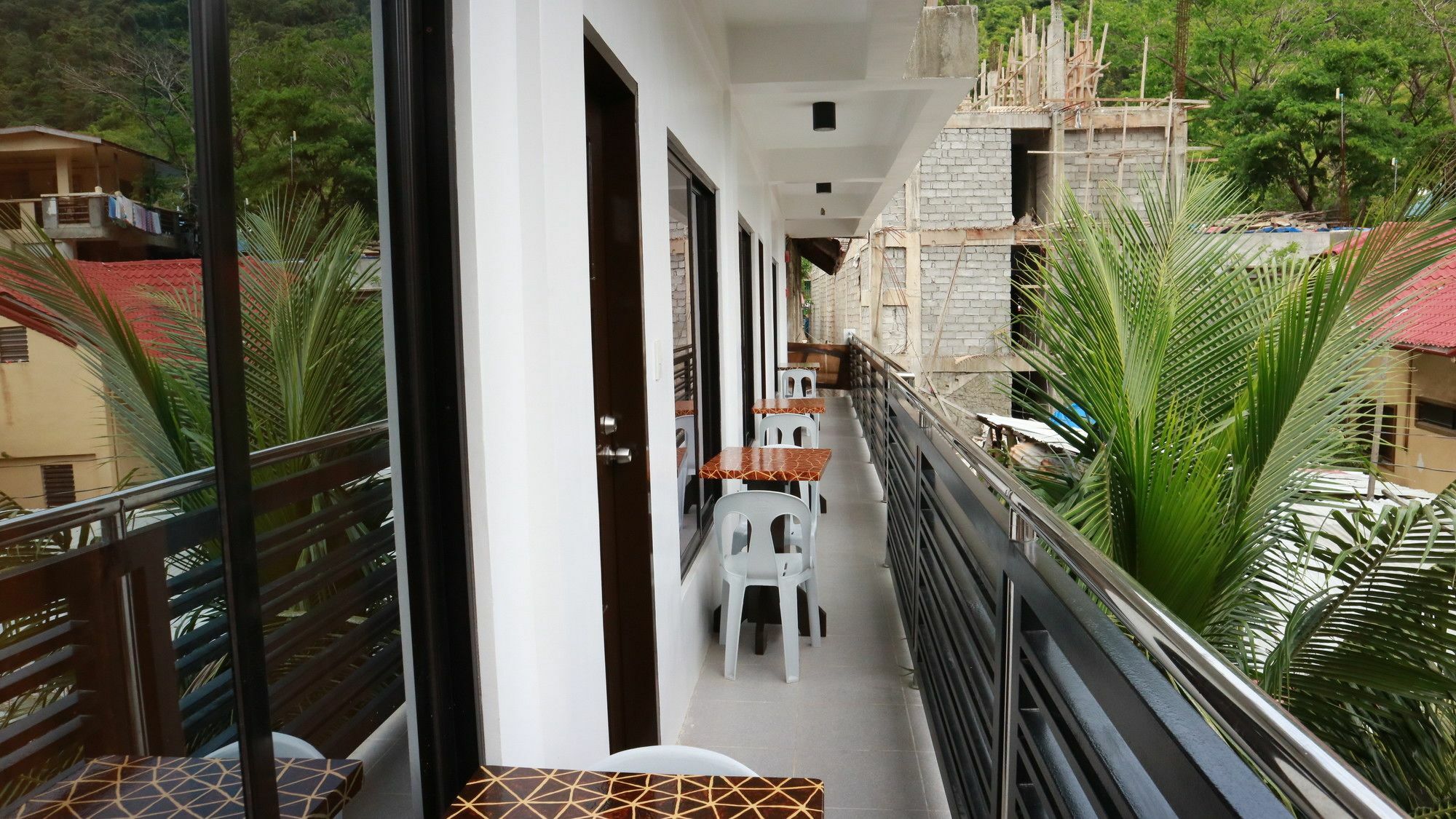 Chelle'S Apartelle - Inn Эль-Нидо Экстерьер фото